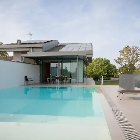 Luxury Rubin With Jacuzzi Pool Gym & Near Venice And Padua *