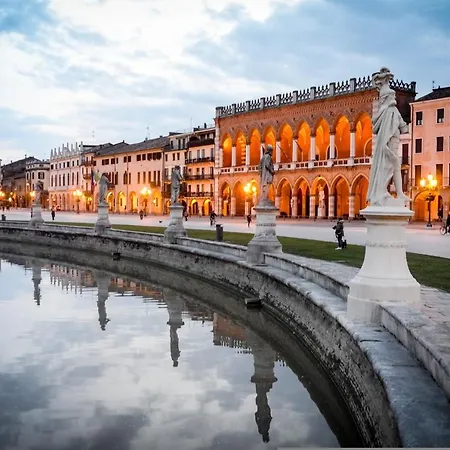 Luxury Rubin With Jacuzzi Pool Gym & Near Venice And Padua Villa *
